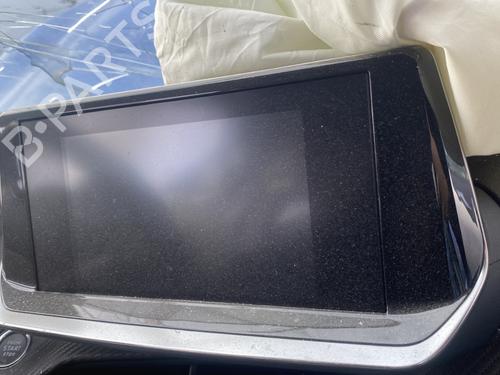 Used Display monitor PEUGEOT 208 II (UB_, UP_, UW_, UJ_) 1.2 PureTech 100 (101 hp) 31090661