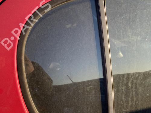 rear-right-door-window-toyota-yaris-_p1_-1999-2000-2001-2002-2003-2004-2005-33553360 main image