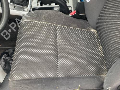 Left front seat SUZUKI GRAND VITARA II (JT, TE, TD) 1.9 DDiS All-wheel Drive (JT419, TD44, JB419WD, JB419XD,... | BP35930457C15 - Image 2