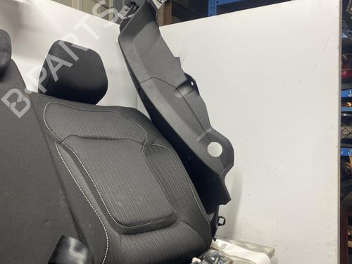 Rear seat RENAULT MEGANE IV Hatchback (B9A/M/N_) 1.2 TCe 130 (B9MR) | BP31580776C17 