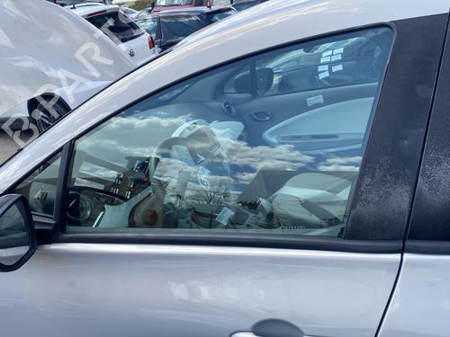front-left-door-window-renault-zoe-bfm_-2012-27327770 main image