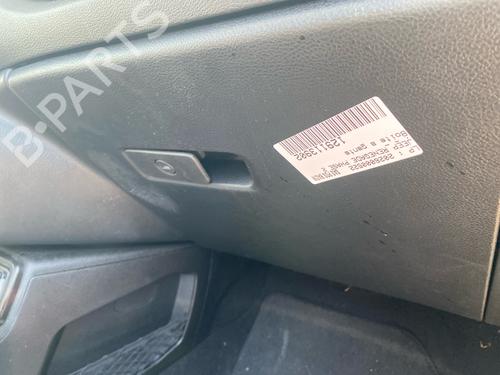 Used Glove box Glove box 37749698 37749698