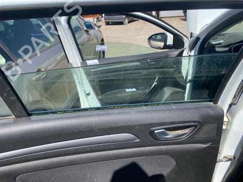 rear-left-door-window-renault-megane-iv-grandtour-k9amn_-2016-38236102 main image