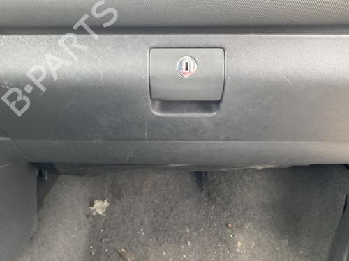Used Glove box Glove box VW POLO III (6N1) 60 1.4 (60 hp) 33013663 33013663