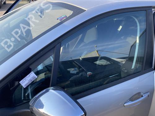 Dør rude ventre foran Dør rude ventre foran PEUGEOT 208 I (CA_, CC_) 1.2 VTI 82 (82 hp) 33553899 33553899