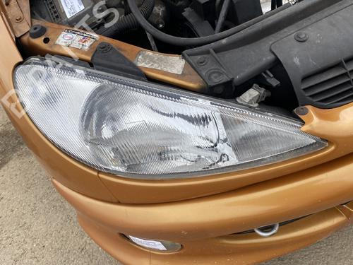 Used Right headlight Right headlight PEUGEOT 206 Hatchback (2A/C) 1.6 i (89 hp) 25292355 25292355