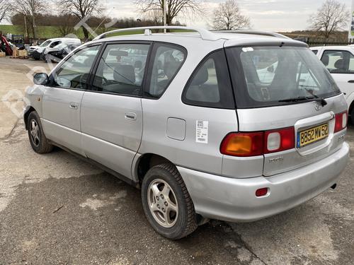 Left headlight TOYOTA PICNIC (_XM1_) 2.2 D (CMX10_, CXM10G) | BP31643020C28 