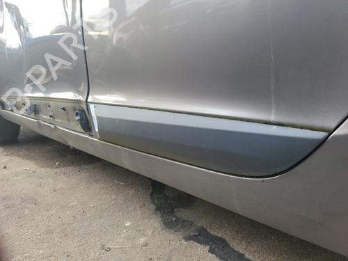 door-moulding-trim-renault-megane-iii-hatchback-bz01_-b3_-2008-23785604 main image