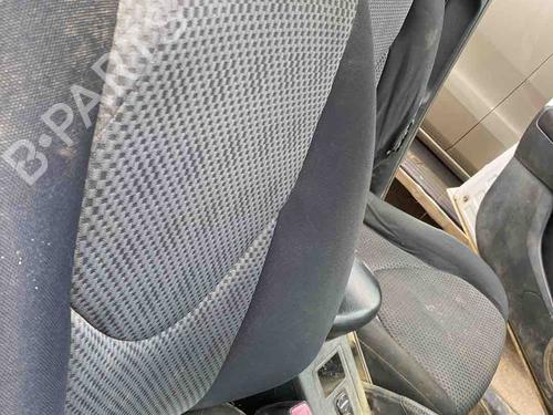 Used Right front seat Right front seat 36438299 36438299