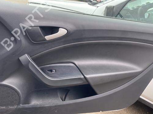 Forreste højre beklædning SEAT IBIZA IV SC (6J1, 6P5) 1.6 TDI (90 hp) 29158716
