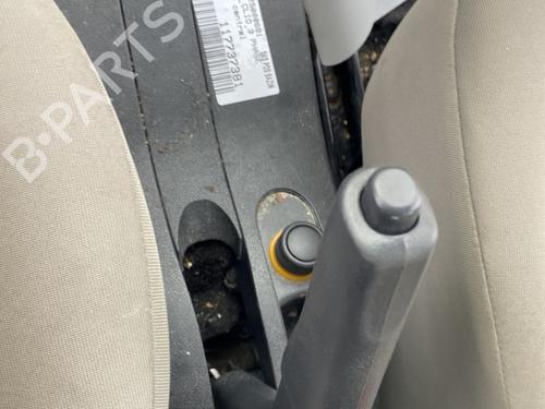 Used Hand brake RENAULT CLIO III (BR0/1, CR0/1) 1.5 dCi (BR17, CR17) (86 hp) 30816889