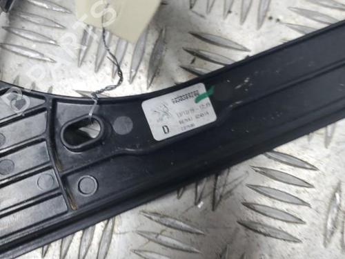 Used Front right window mechanism PEUGEOT 3008 II SUV (MC_, MR_, MJ_, M4_) 1.5 BlueHDi 130 (131 hp) 22119698