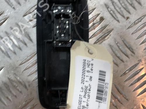 Used Right front window switch Right front window switch 19912044 19912044