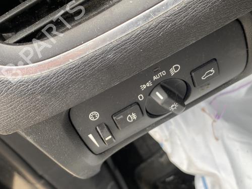 Headlight switch VOLVO V40 Hatchback (525) D3 | BP26496531I24 