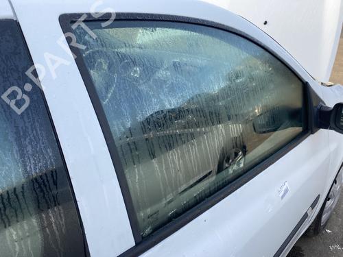 Used Front right door window RENAULT CLIO III (BR0/1, CR0/1) 1.5 dCi (BR17, CR17) (86 hp) 30261113