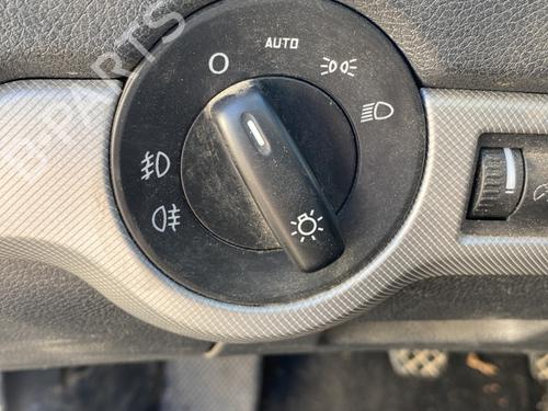Headlight switch SKODA OCTAVIA II Combi (1Z5) 1.6 TDI | BP29406953I24 