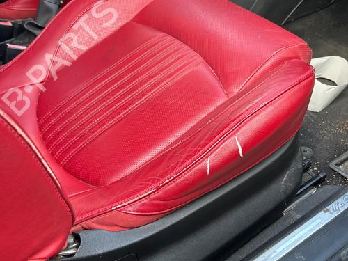 Used Right front seat Right front seat 35884430 35884430