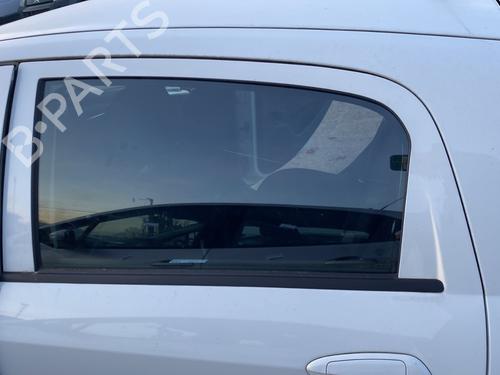 rear-left-door-window-fiat-punto-199_-2012-31632654 main image