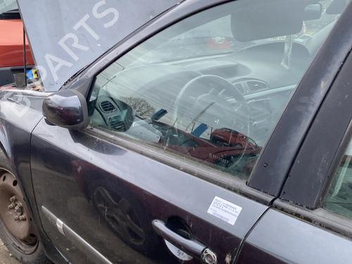 Dør venstre foran RENAULT LAGUNA II (BG0/1_) 1.9 dCi (BG1A, BG1W, BG0G) (110 hp) 25271081