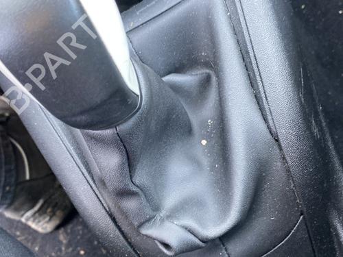 Used Shift knob Shift knob PEUGEOT 208 I (CA_, CC_) 1.2 VTI 82 (82 hp) 31585857 31585857