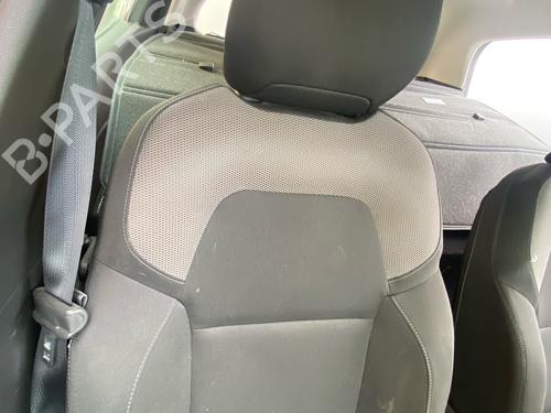 Used Right front seat Right front seat 39042348 39042348