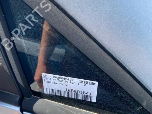 front-right-quarter-glass-seat-altea-5p1-2004-2005-2006-2007-2008-2009-2010-2011-2012-2013-2014-2015-35960947 main image