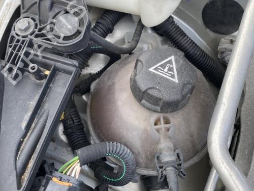 Used Expansion tank PEUGEOT 308 II (LB_, LP_, LW_, LH_, L3_) 1.6 HDi / BlueHDi 115 (115 hp) 19909755