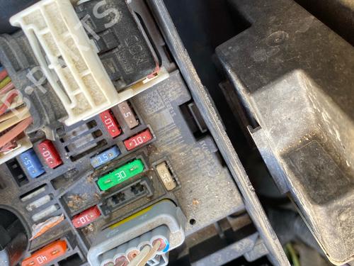 Fuse box PEUGEOT PARTNER Tepee 1.6 HDi | BP38007121E1 - Image 3