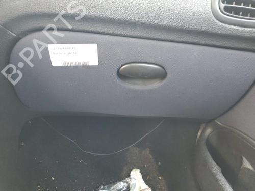 Boîte à gants PEUGEOT 206 Hatchback (2A/C) 1.4 i (75 hp) 22118576