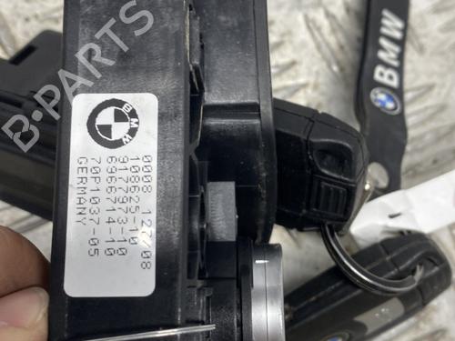 Used Card reader Card reader BMW X5 (E70) [2006-2013] 33933830 33933830