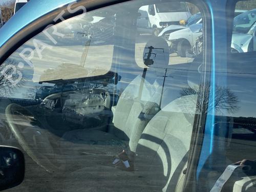 dr-rude-ventre-foran-renault-kangoo-kc01_-1997-32477111 main image