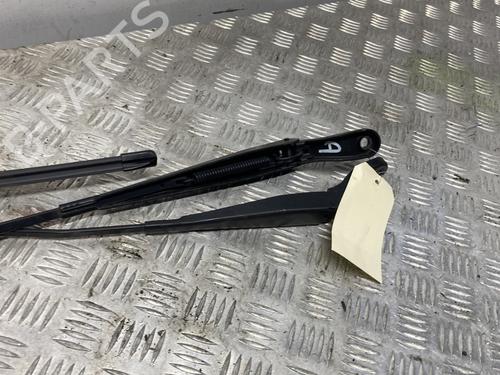 Front windshield wiper arm PEUGEOT 208 I (CA_, CC_) 1.4 HDi | BP27987551C143 