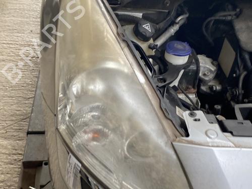 Right headlight PEUGEOT 5008 (0U_, 0E_) 1.6 HDi 6206N9