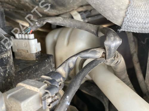 Used Windscreen washer tank Windscreen washer tank 37749815 37749815