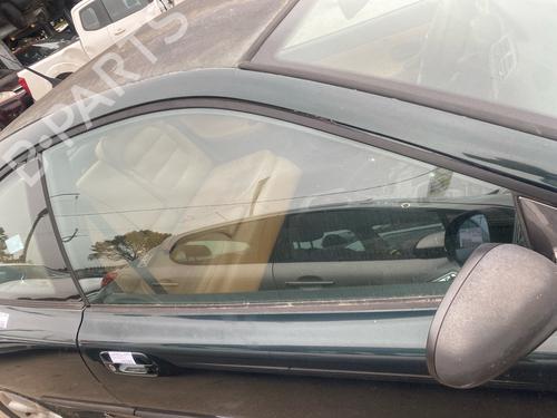 Dør rude højre foran Dør rude højre foran PEUGEOT 406 Coupe (8C) 2.0 16V (135 hp) 39899640 39899640