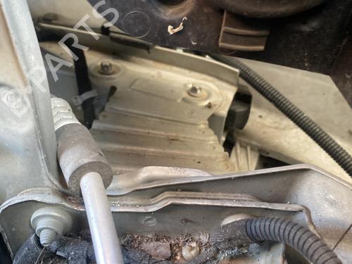 Used Front bumper reinforcement OPEL ZAFIRA / ZAFIRA FAMILY B (A05) 1.6 (M75) (115 hp) 28681549