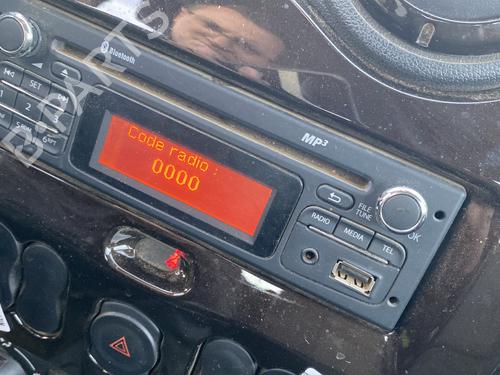 Radio DACIA DUSTER (HS_) 1.5 dCi 4x4 (HSMC, HSMD) | BP30821337E6