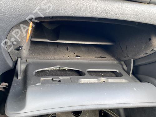 Used Glove box Glove box CITROËN C5 I (DC_) 2.0 HDi (DCRHZB, DCRHZE) (109 hp) 33725868 33725868