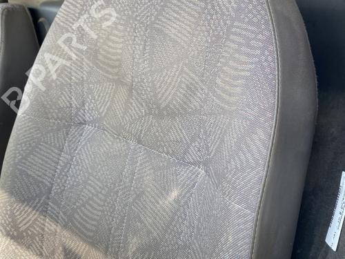 Used Left front seat Left front seat FORD TRANSIT Platform/Chassis (FM_ _, FN_ _) 2.0 TDCi (F_E_, F_F_) (125 hp) 26686831 26686831