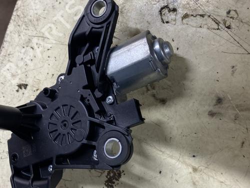 Rear wiper motor RENAULT TWINGO III (BCM_, BCA_) 1.0 SCe 75 | BP28044603M102 - Image 2