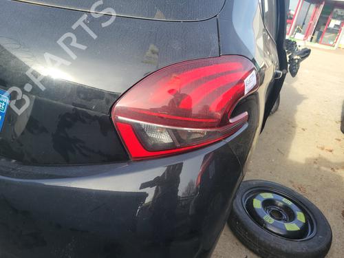 Used Right taillight Right taillight 20713049 20713049