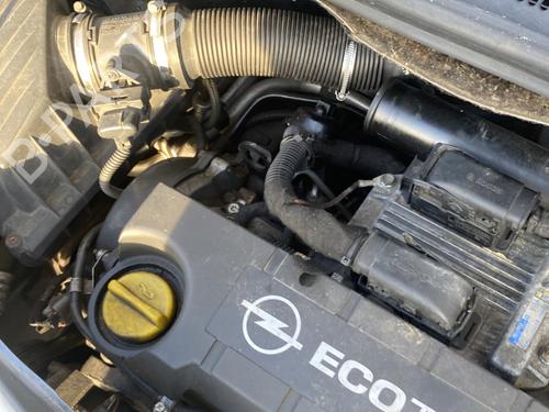 Inyector OPEL MERIVA A MPV (X03) 1.7 CDTI (E75) (100 hp) 31757560