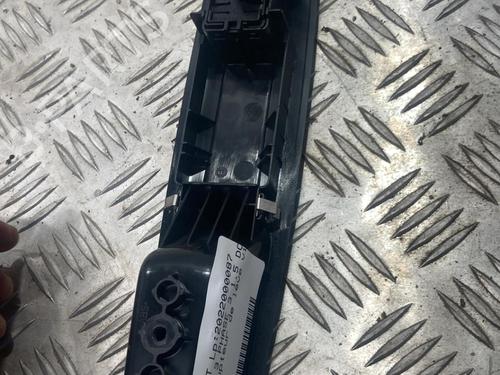 Right front window switch RENAULT SCÉNIC III (JZ0/1_) 1.5 dCi (JZ02, JZ0R) | BP22113196I26 