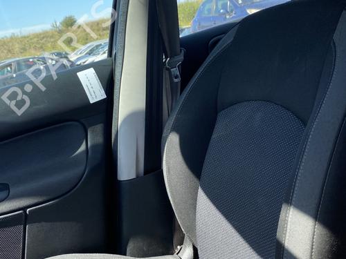 Right front seat PEUGEOT 206+ (2L_, 2M_) 1.4 HDi eco 70 | BP28001975C16 - Image 3