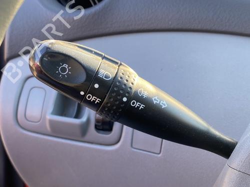 Switch TOYOTA YARIS (_P1_) 1.4 D-4D (NLP10_, NLP10R) | BP33553381I30 - Image 3