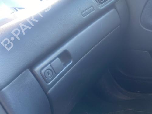 Used Glove box Glove box 35884289 35884289