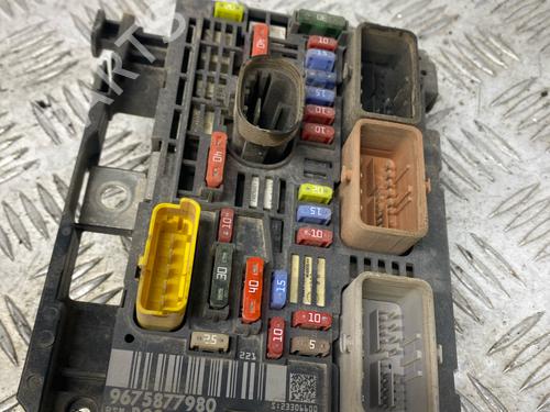 Fuse box CITROËN C5 III Break (RW_) 2.0 HDi | BP28813806E1 - Image 4