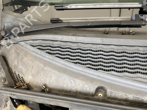 Used Scuttle panel Scuttle panel RENAULT MODUS / GRAND MODUS (F/JP0_) 1.2 (JP0C, JP0K, FP0C, FP0K, FP0P, JP0P, JP0T) (75 hp) 29074376 29074376