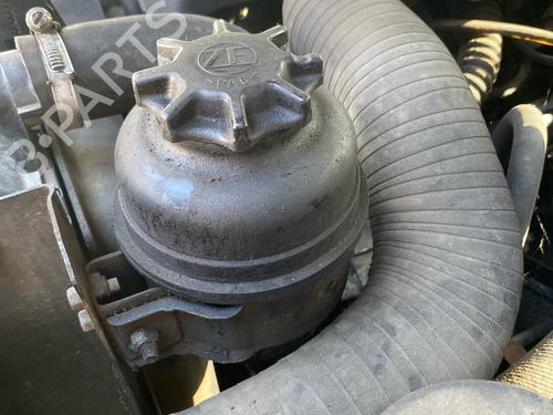 Used Power steering reservoir Power steering reservoir 37588475 37588475