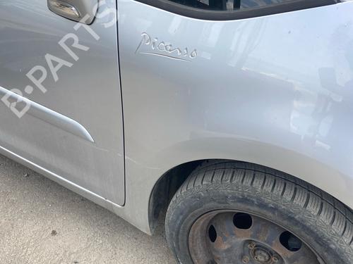 right-front-fenders-citroen-c4-picasso-i-mpv-ud_-2006-2007-2008-2009-2010-2011-2012-2013-2014-2015-37458196 main image